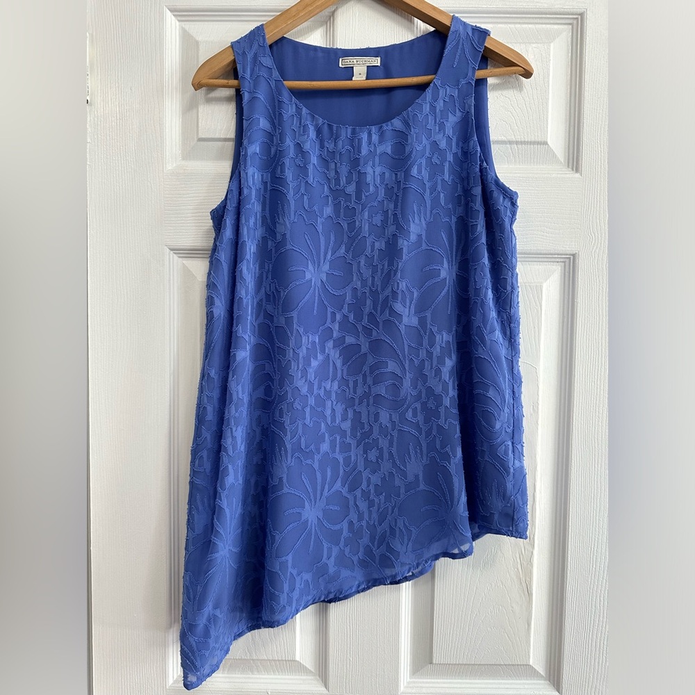 Sleeveless floral asymmetrical top